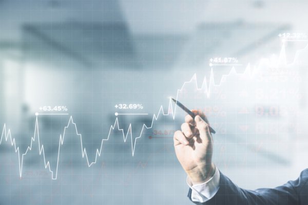 诚金资产 医药主题基金崛起，年内业绩领跑公募基金市场